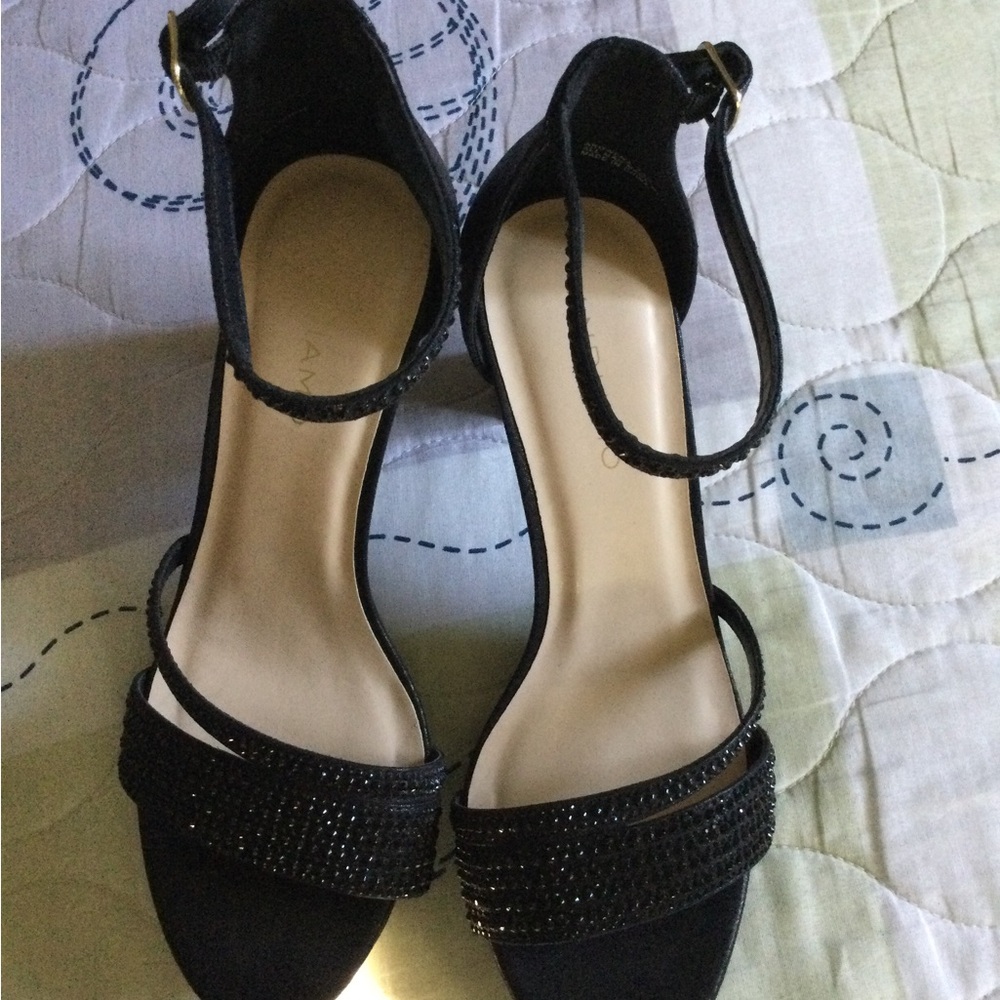Andiamo new high-heels sandals without box.